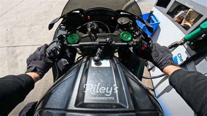 Gixxer Brah Arrested For Over Speeding: Motorcyclist Video Gone Viral