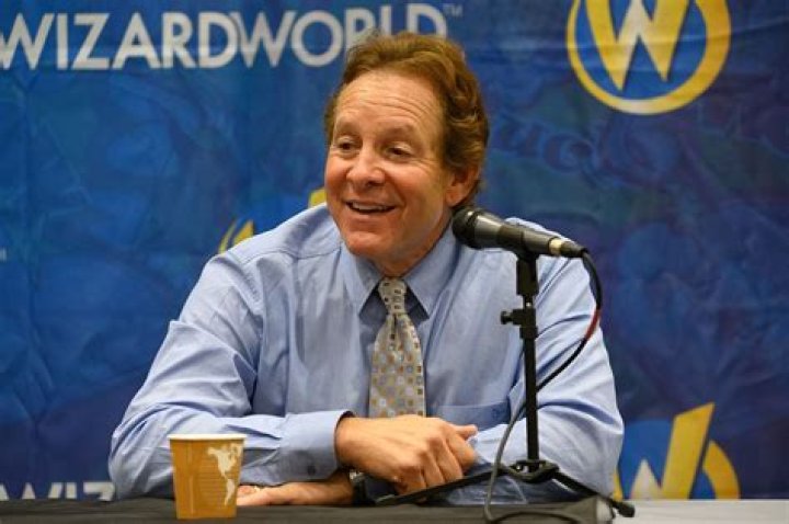Steve Guttenberg